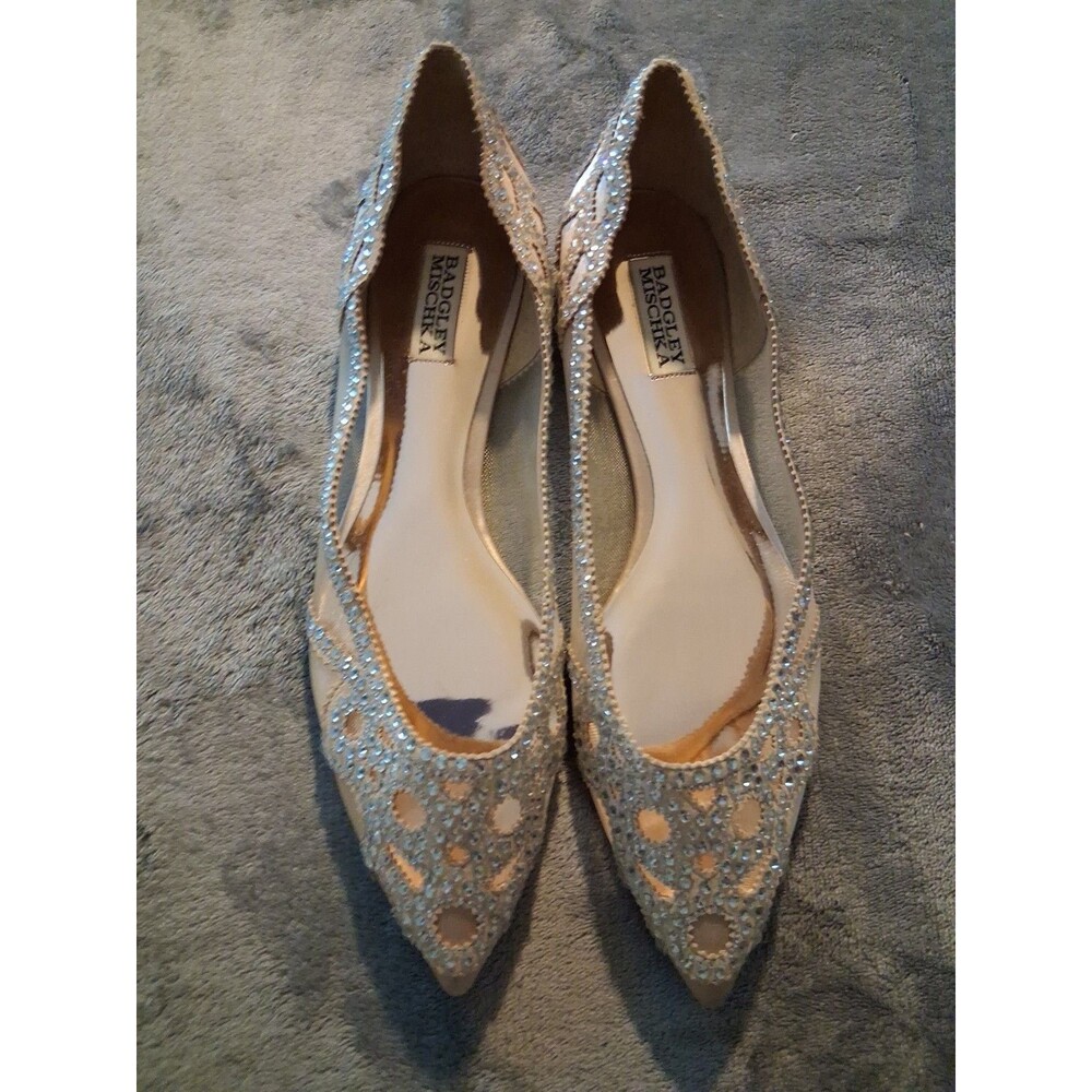 Badgley Mischka women's Gigi Crystal Pointed Lace Leather Flats Ivory Size 10